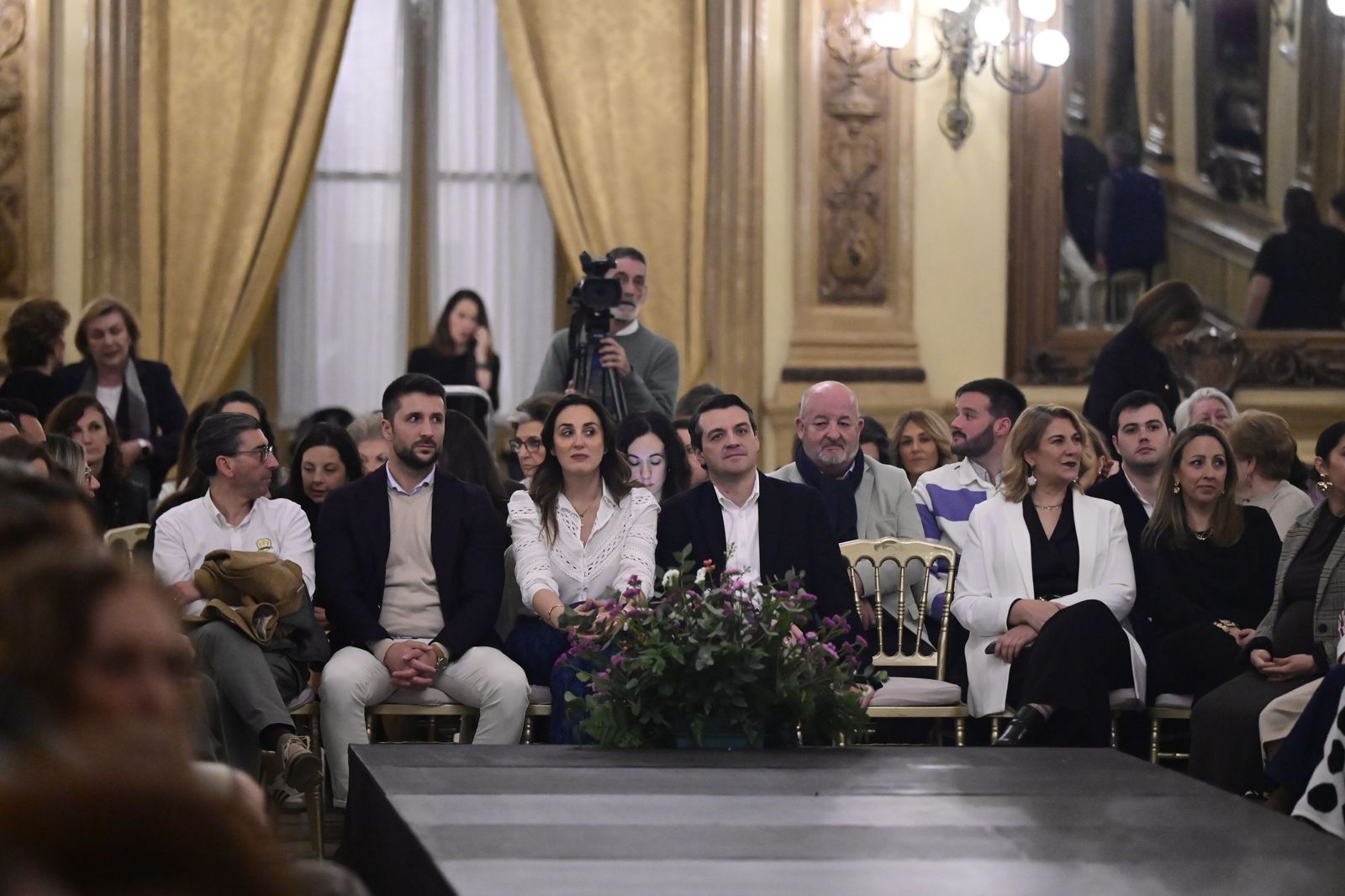 Moda flamenca solidaria con Sonrisa de Lunares en Córdoba