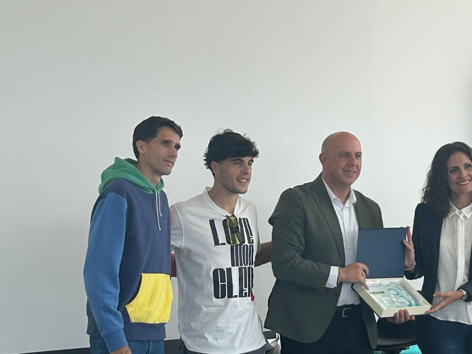 Juanpe y Lobete, con Pedro Curtido.