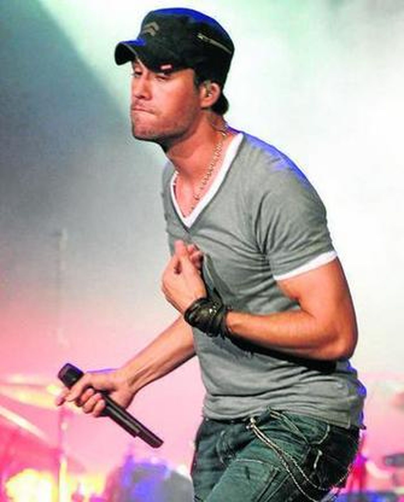 El 'Rhythm Divine' de Enrique Iglesias dio la vuelta al mundo.