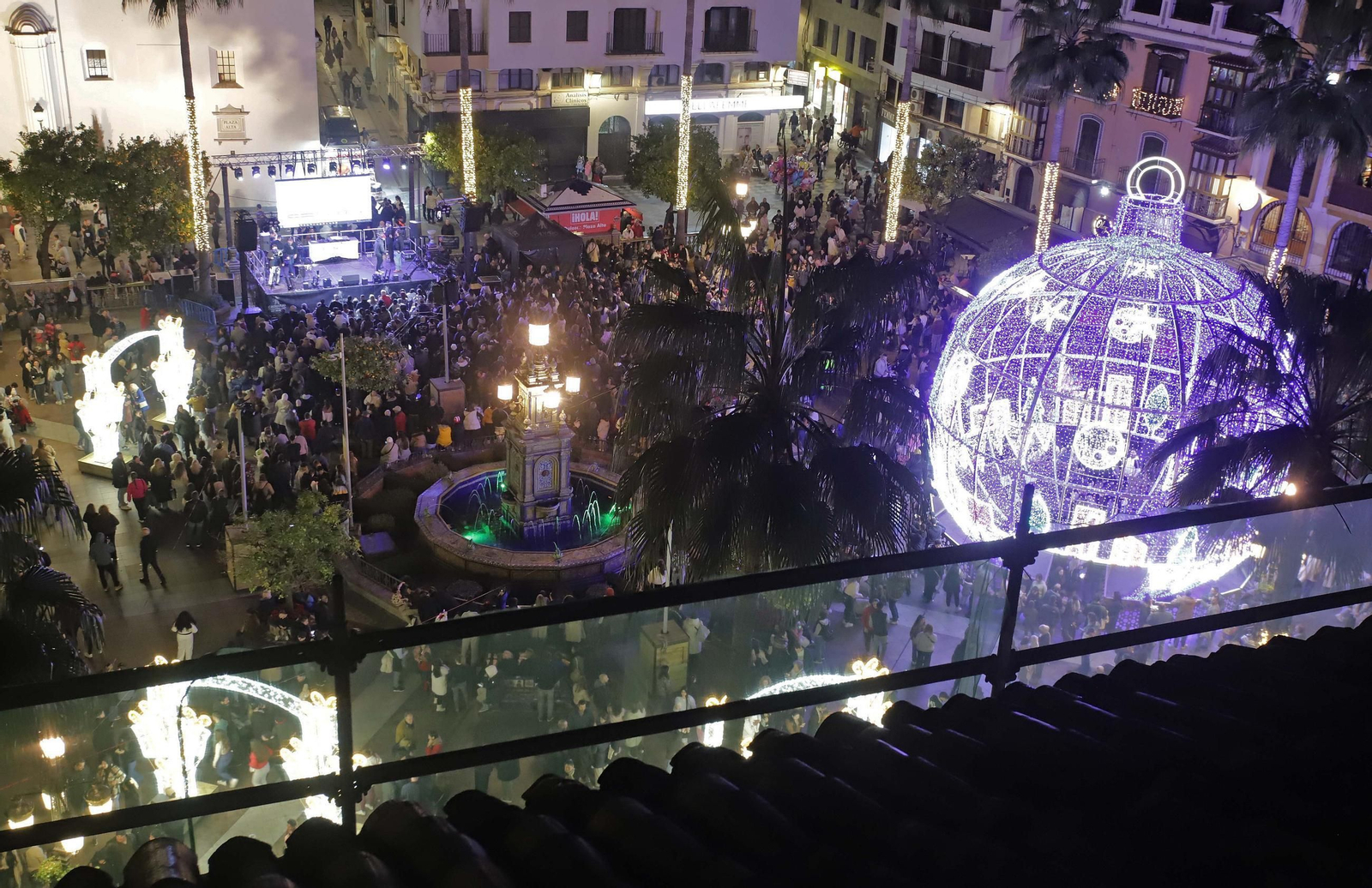 Fotos del encendido del alumbrado navideño en Algeciras