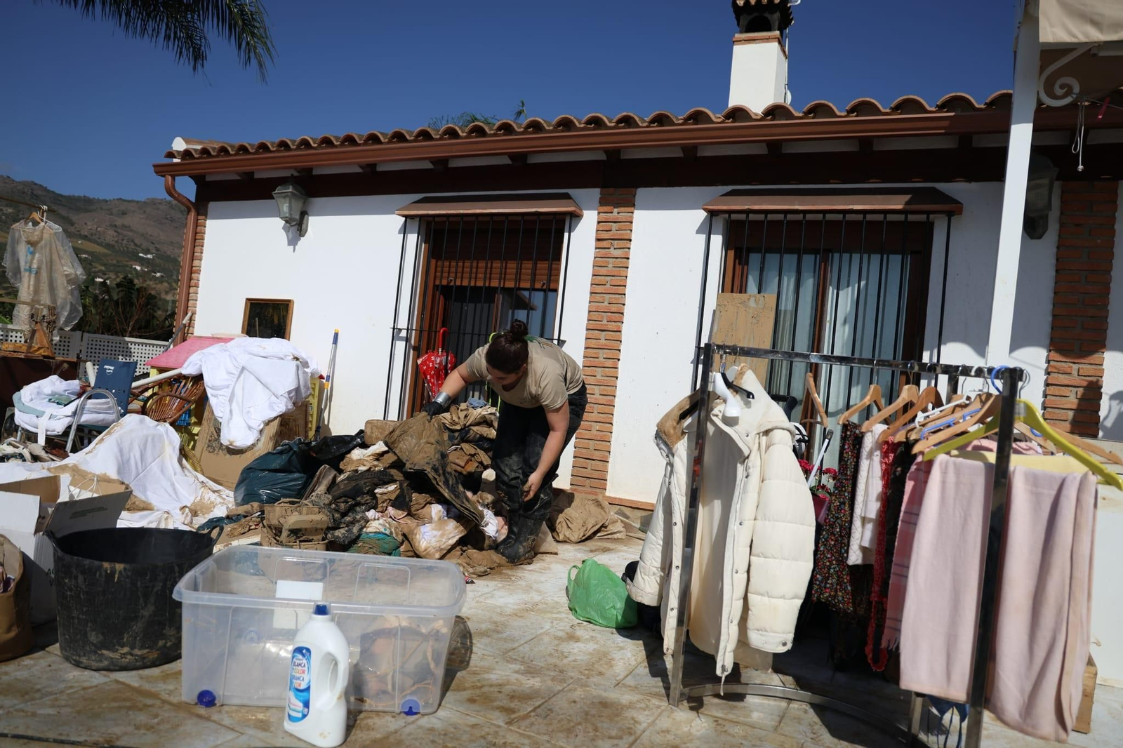 Álora se recupera de las inundaciones por la DANA, en imágenes