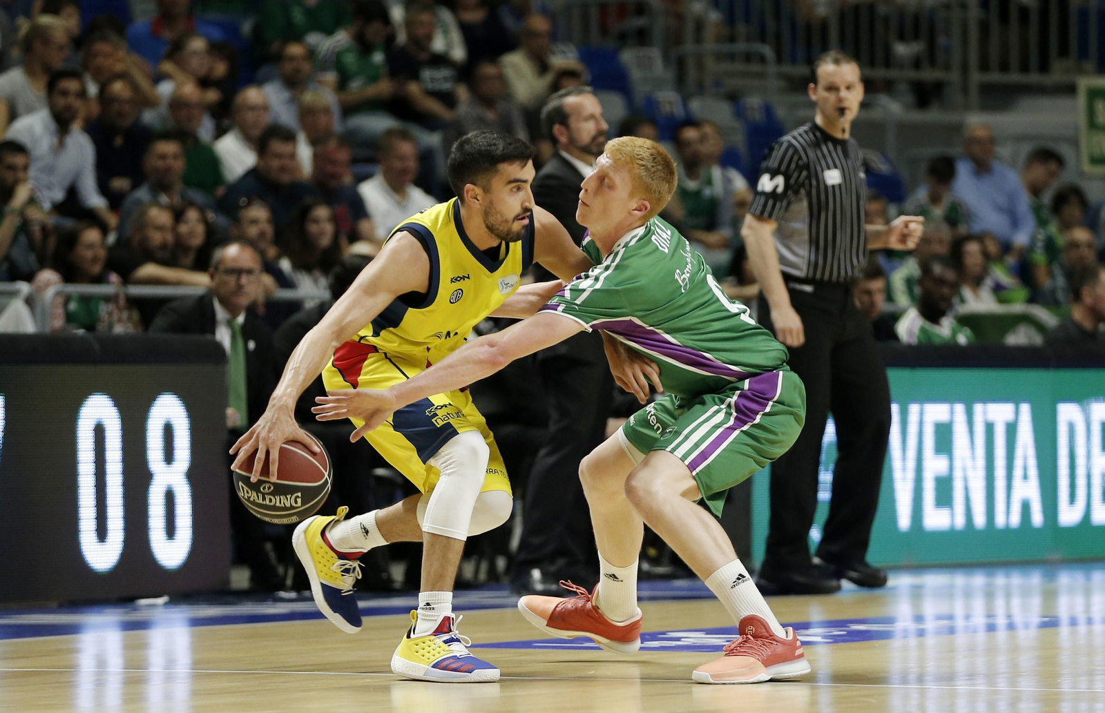 Alberto Díaz (Unicaja) ante Jaime Fernández (Morabanc Andorra).