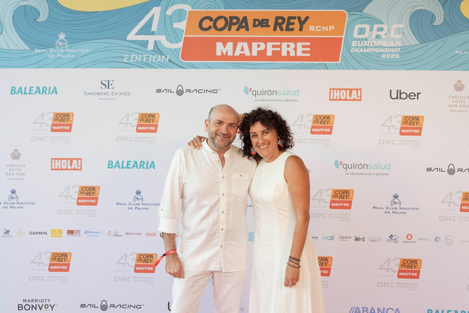 Búscate en el Cóctel de Blanco de la Copa del Rey Mapfre de vela