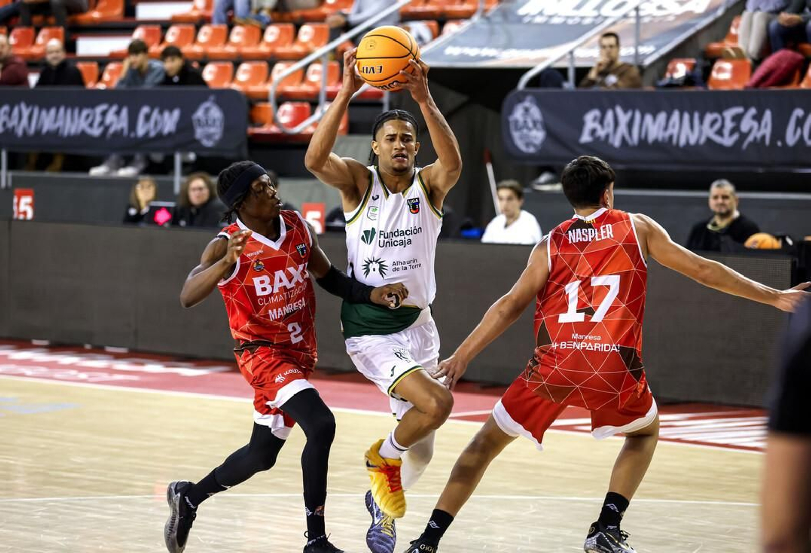 Liga U22: El Unicaja rozó la épica en Manresa con Moller y Butajevas descomunales