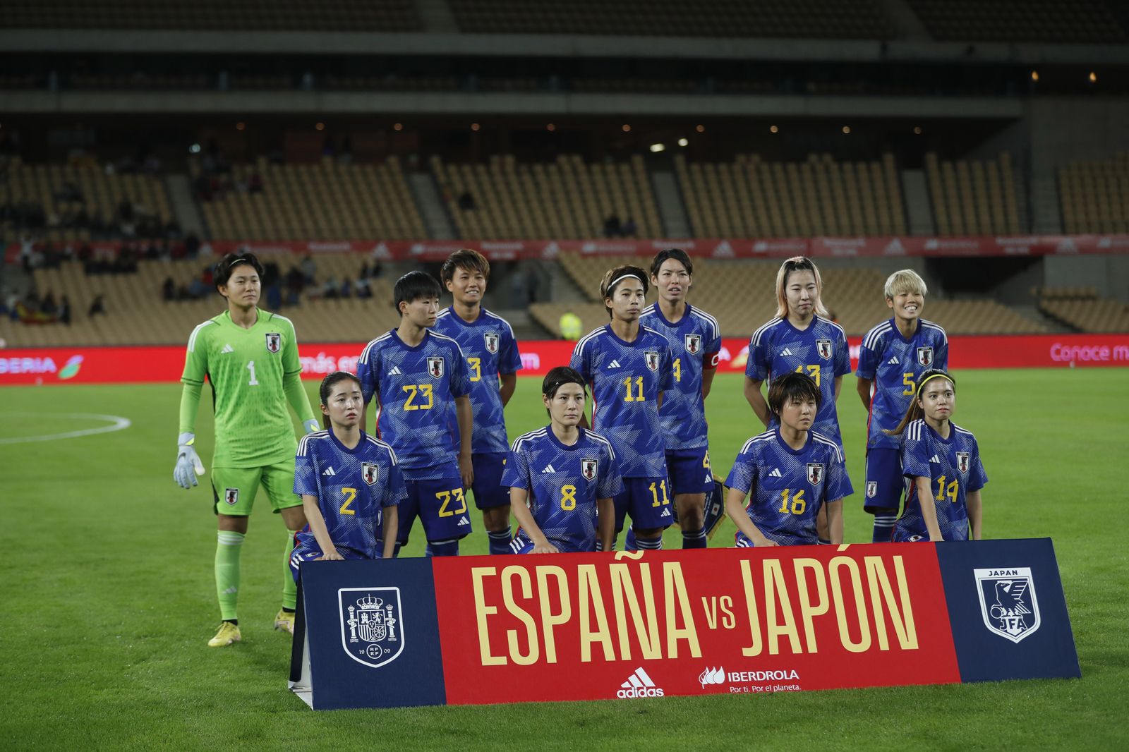Las imágenes del España - Japón femenino en Sevilla