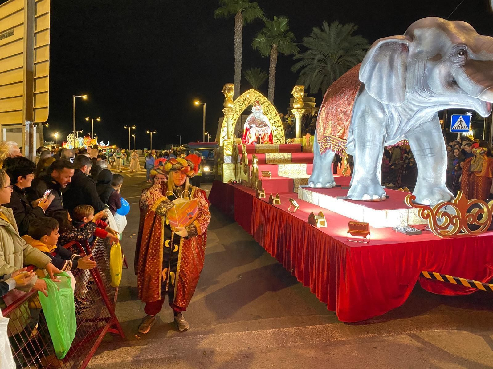 Salida de la Cabalgata en Roquetas de Mar.
