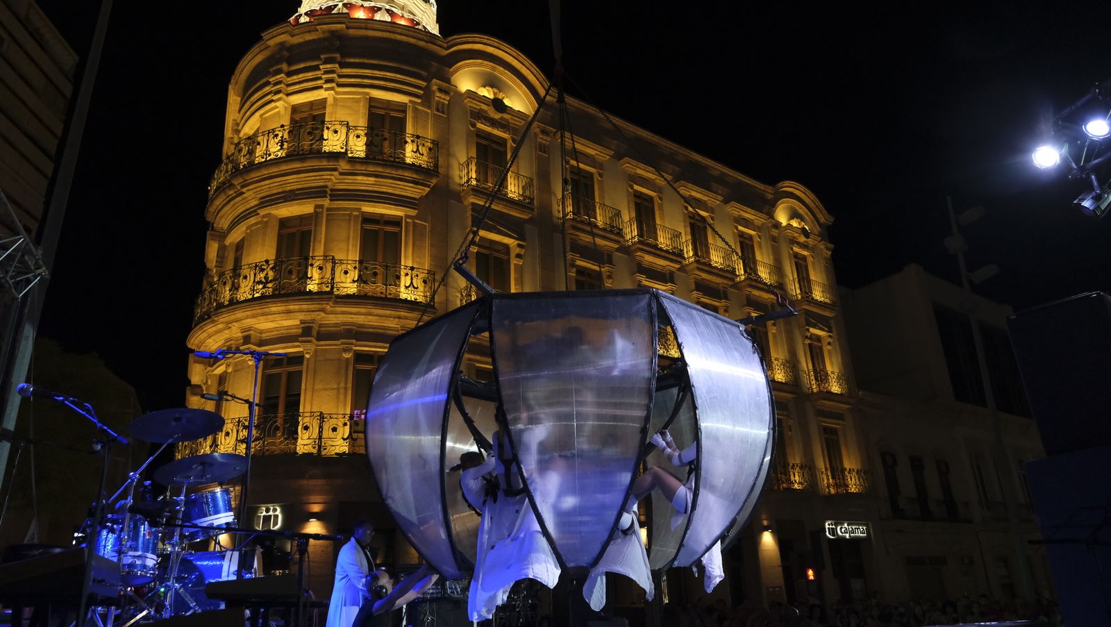 Imágenes de la Noche en Blanco de Almería