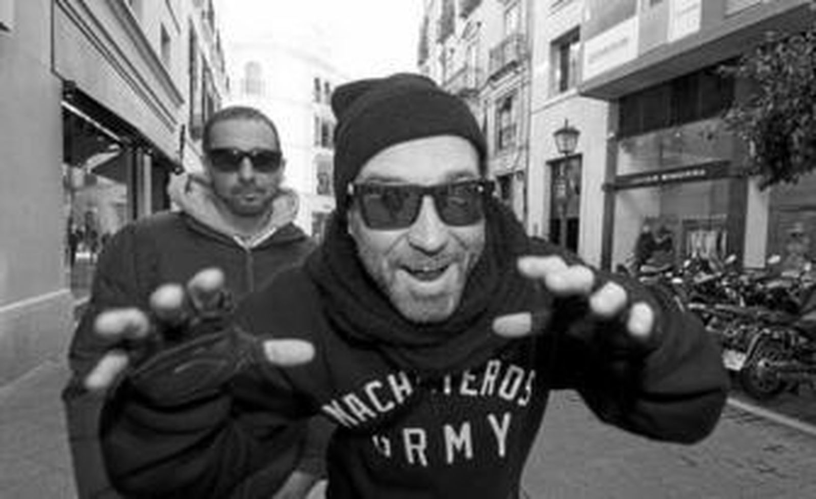 Óscar 'Acción' Sánchez y el  Saturnino 'Zatu' Rey, música y verbo de SDFK desde hace más de 20 años.