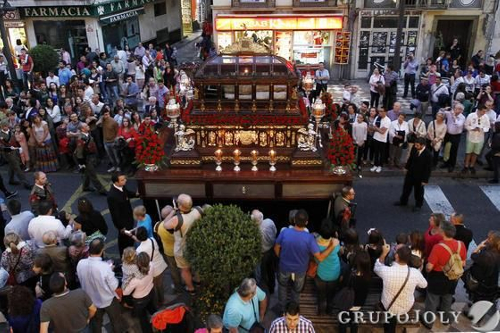 El Santo Entierro

Foto: Rivas/ Villoslada