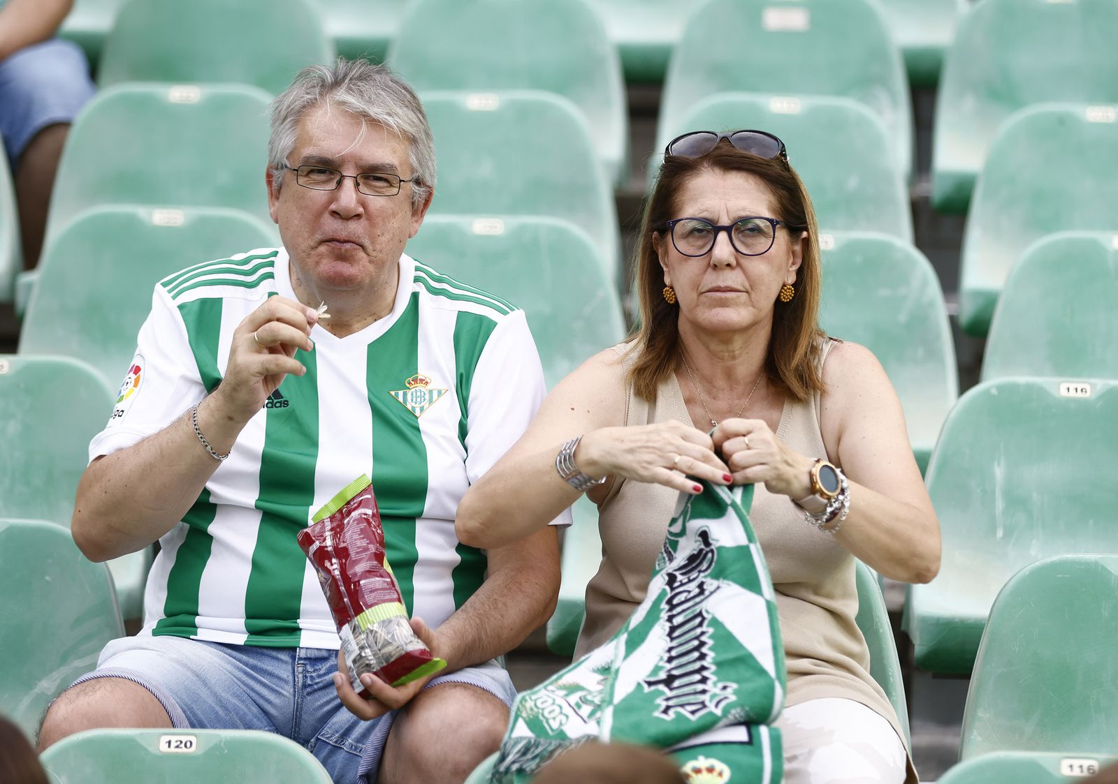 Búscate en las fotos del partido Betis-Villarreal