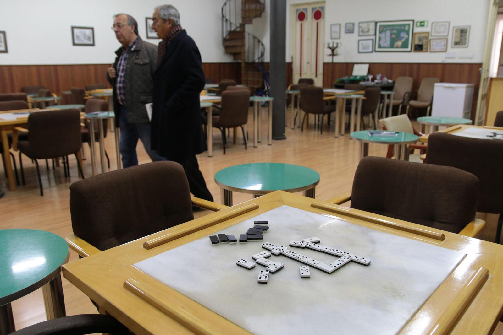 Así de espectaculares son los salones del Círculo Mercantil de Almería