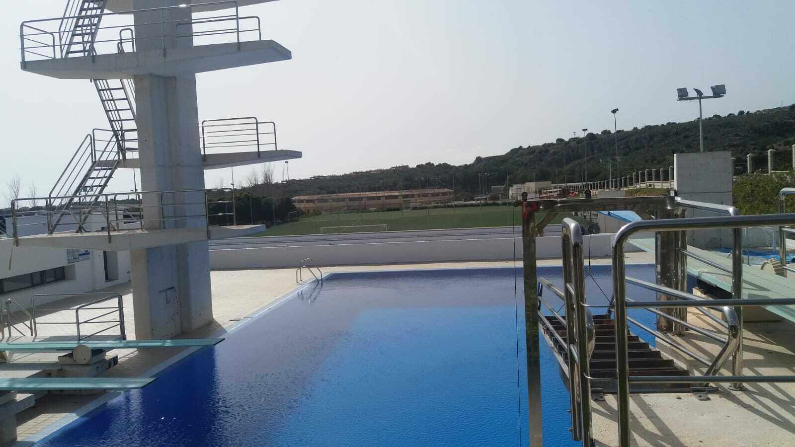 Instalaciones de la piscina Virgen del Carmen de Torremolinos.