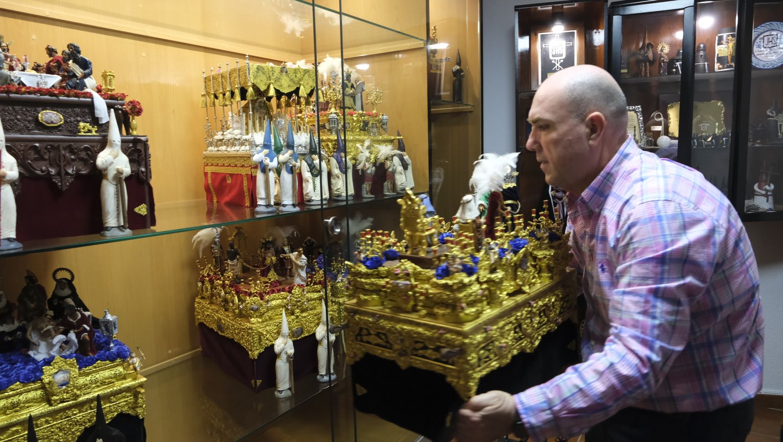 Fotogalería de la colección en miniatura de la Semana Santa de Almería.