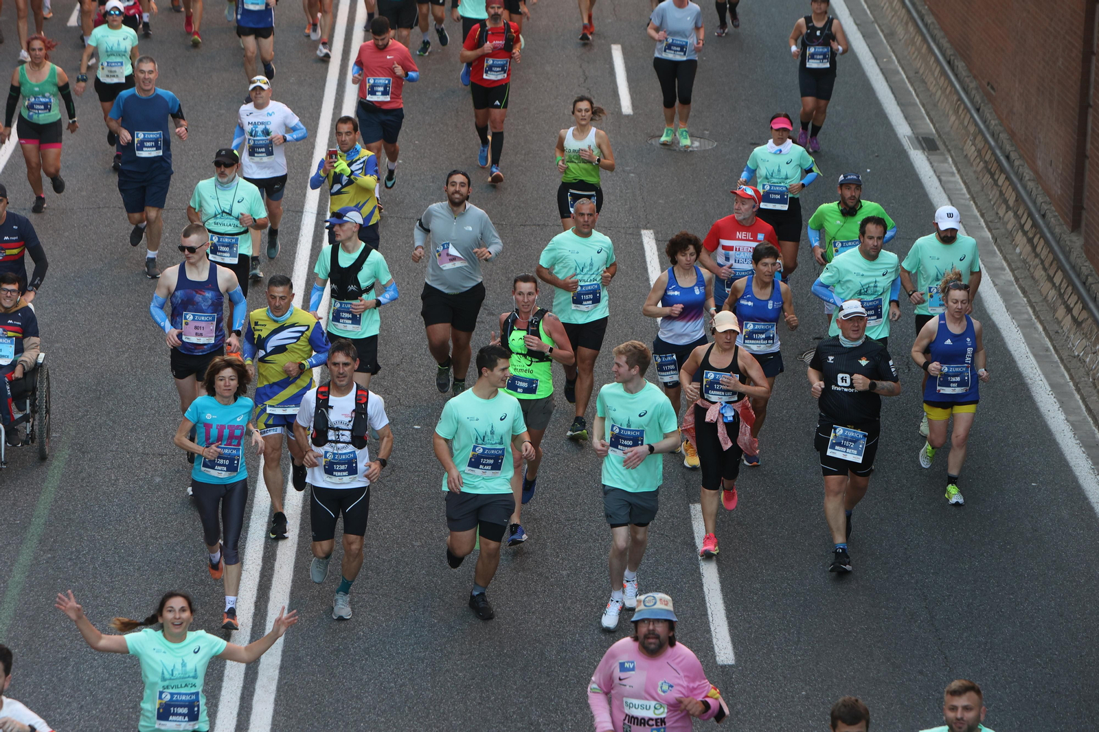 Búscate en la Zurich maratón de Sevilla
