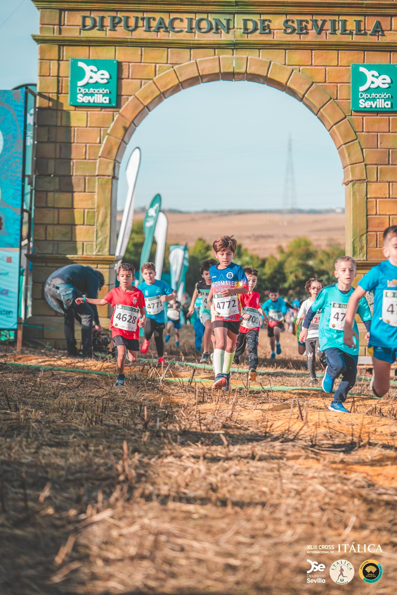 Búscate en las fotos del Cross de Itálica 2025 | 10