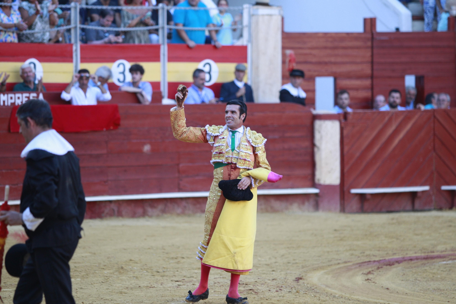 Triunfo del diestro Emilio de Justo en la Corrida de Toros de la Feria de Almería 2023