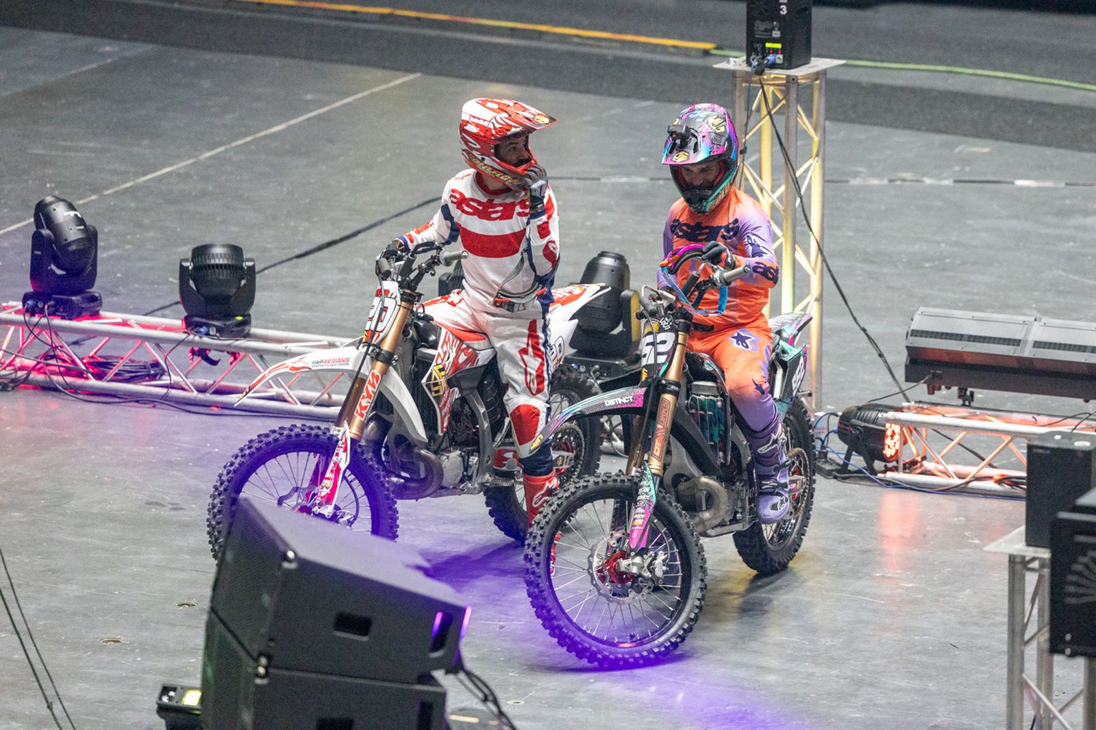 En imágenes: el Olivo Arena vibra con piruetas y motor en estado puro en el Soloflow Freestyle (1)
