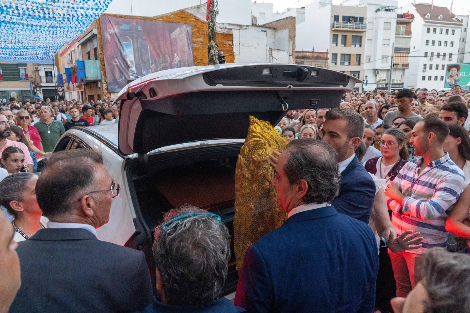 Magna Mariana Huelva 2025: Imágenes de la llegada de La Virgen de La Bella a la Iglesia de Nuestro Padre Jesús del Calvario