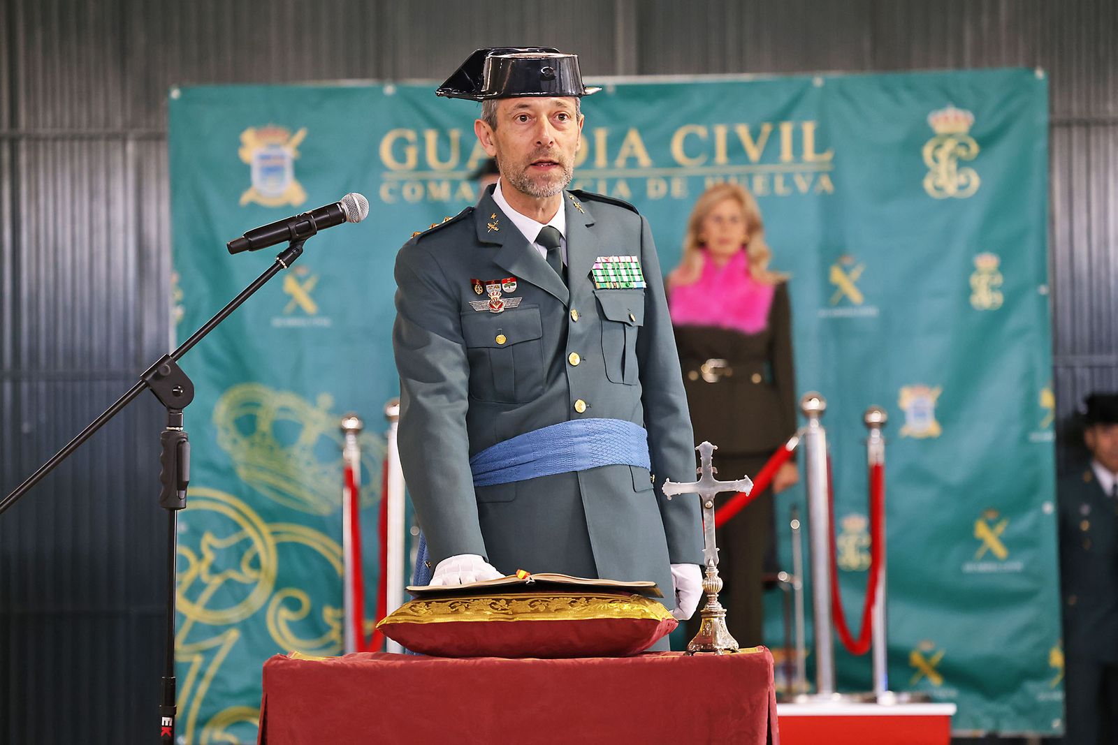 Imágenes de la jura del cargo de Julio Serrano Checa como Jefe de la Comandancia de la Guardia Civil de Huelva