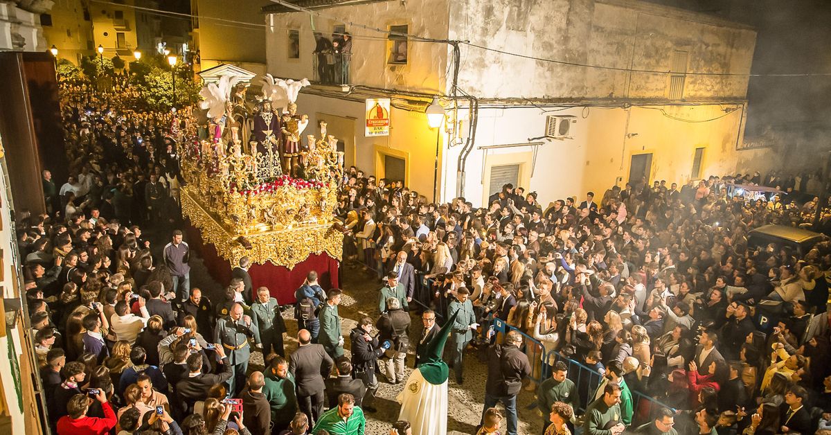 Horarios e itinerarios de la Madrugada en Jerez | Semana Santa 2022