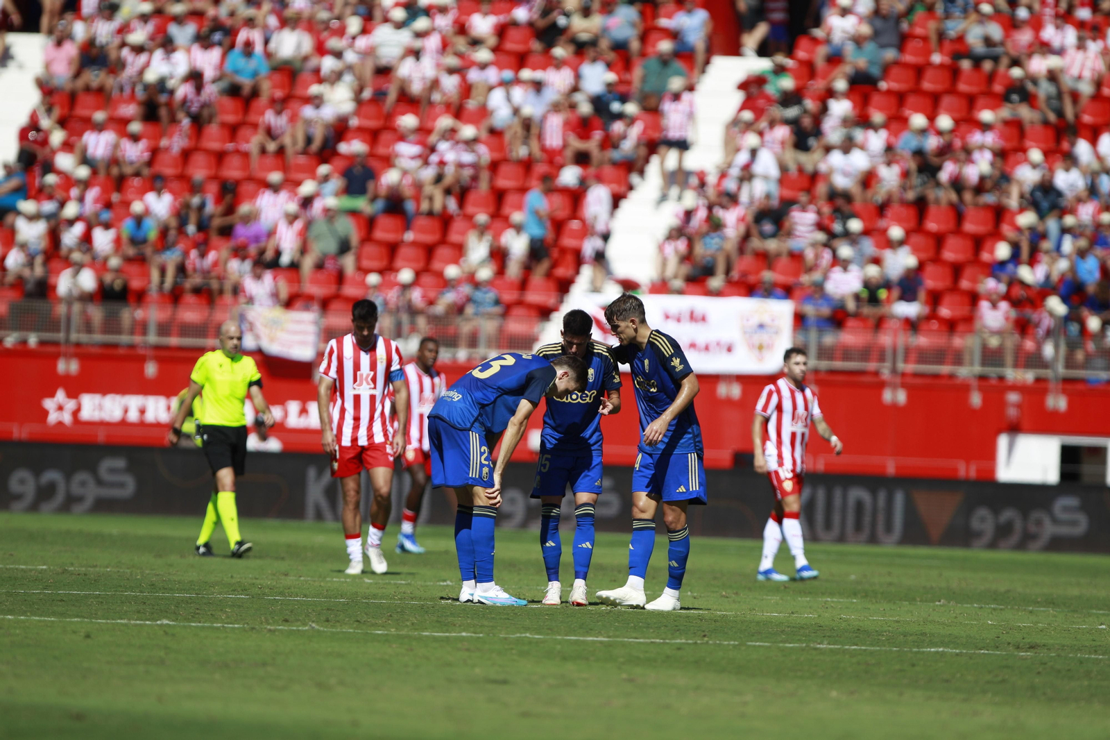 Imágenes del empate a 3 de la U.D. Almería y el Granada C.F.