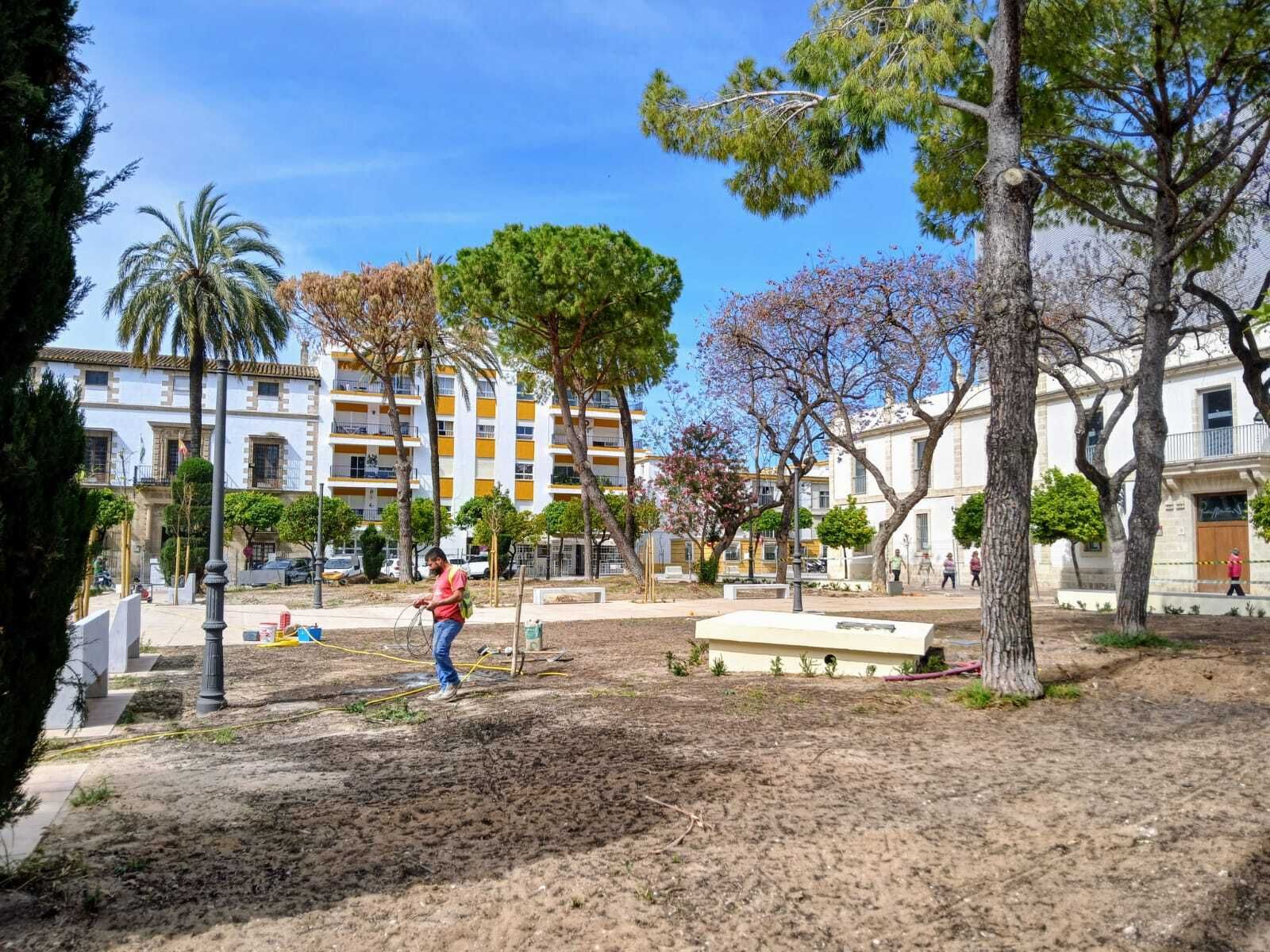Las imágenes de la reforma de la plaza de El Polvorista, en El Puerto de Santa María