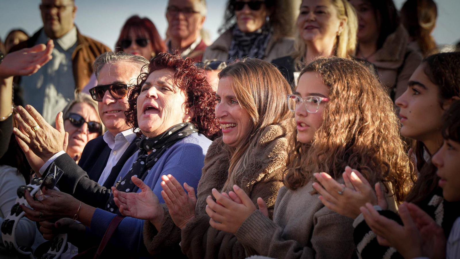 Imágenes del gran ambiente el primer día de zambombas en Jerez