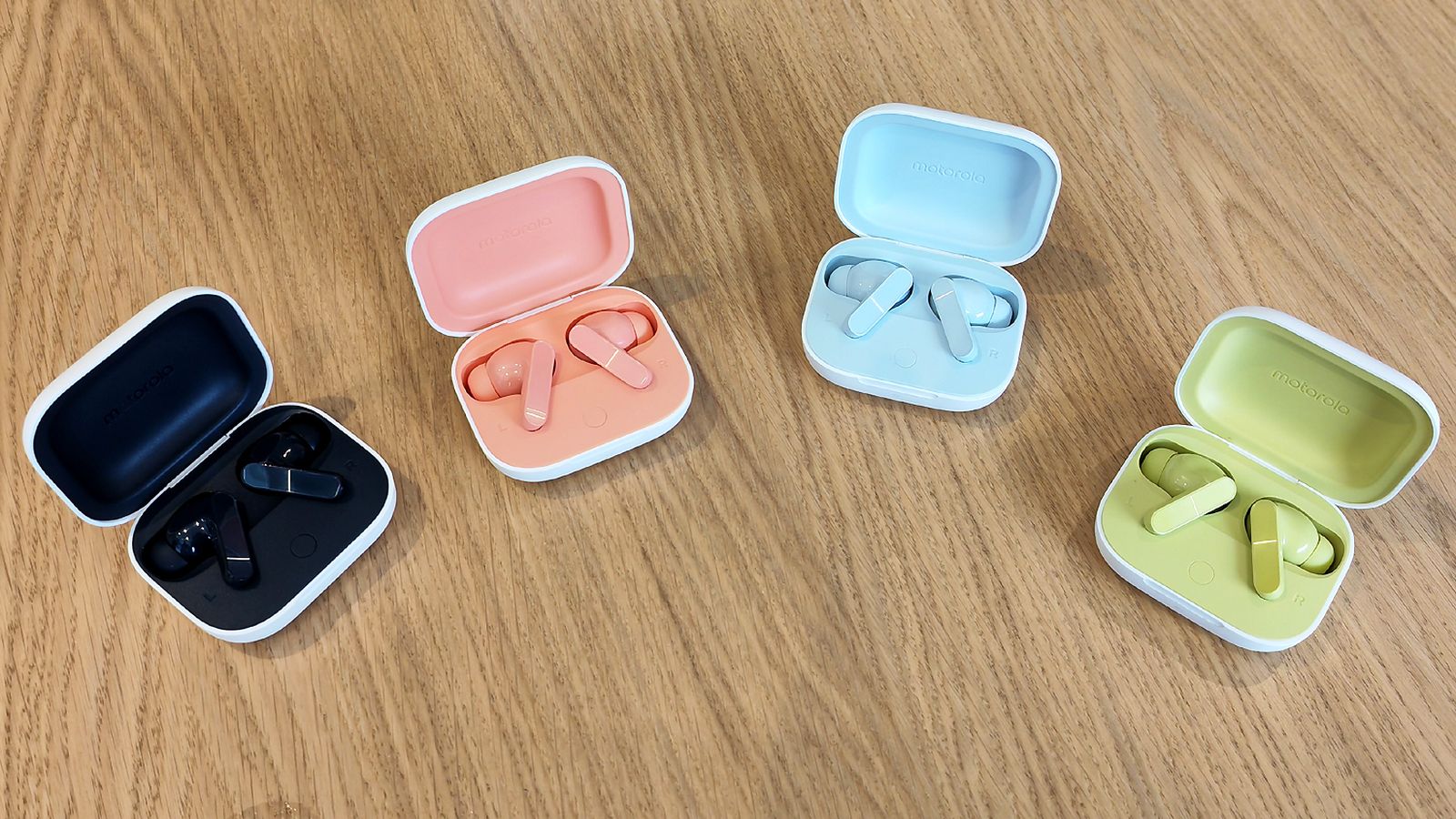 Presentación de Motorola en Sevilla: Auriculares Moto Buds