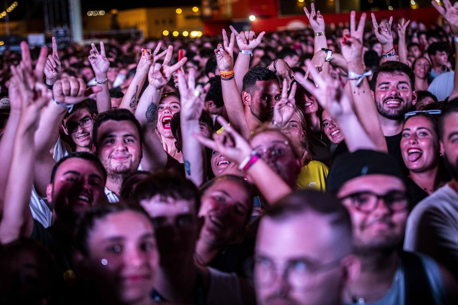 Búscate en las fotos del concierto de Melendi en Cádiz