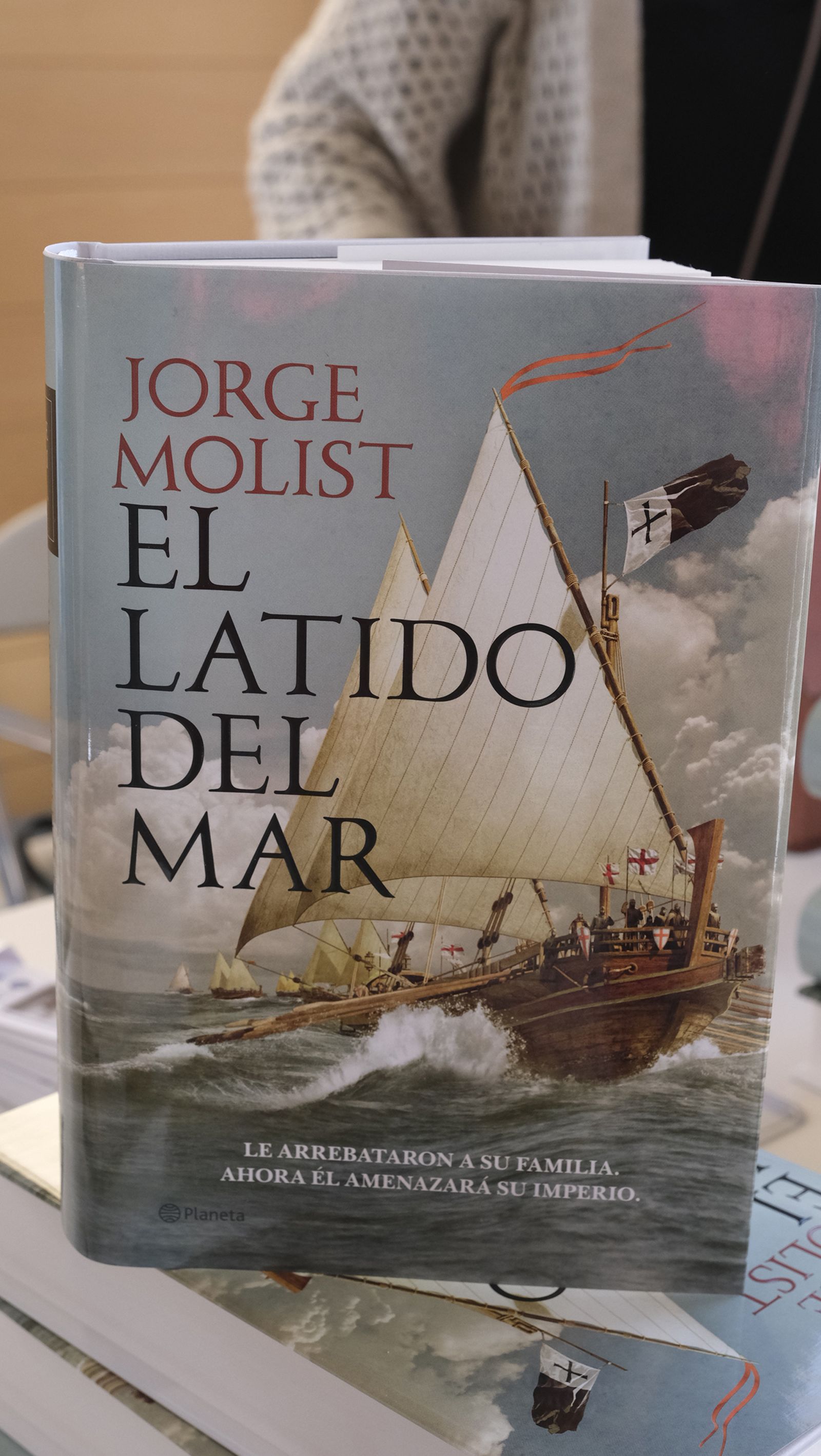 Fotogalería de Diario de los Libros, con el escritor Jorge Molist