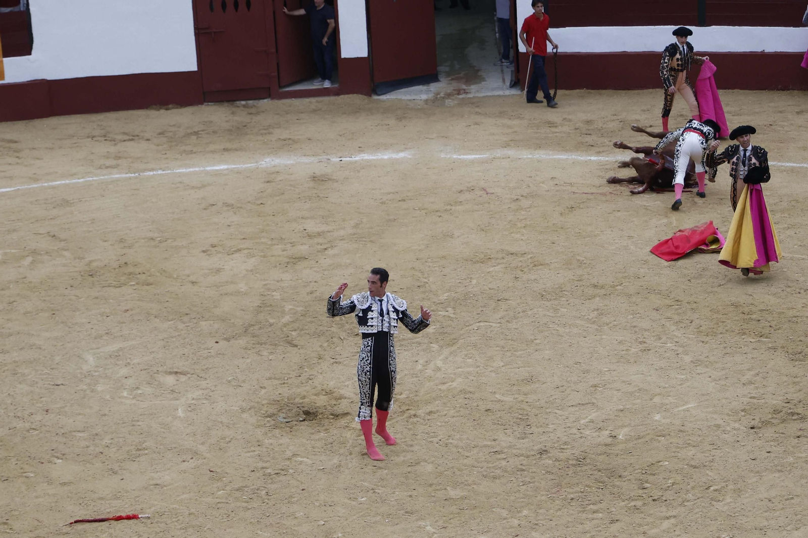 Las fotos de la corrida de toros de Lagunajanda para Manuel Escribano, David Galán y Pepe Moral en Tarifa