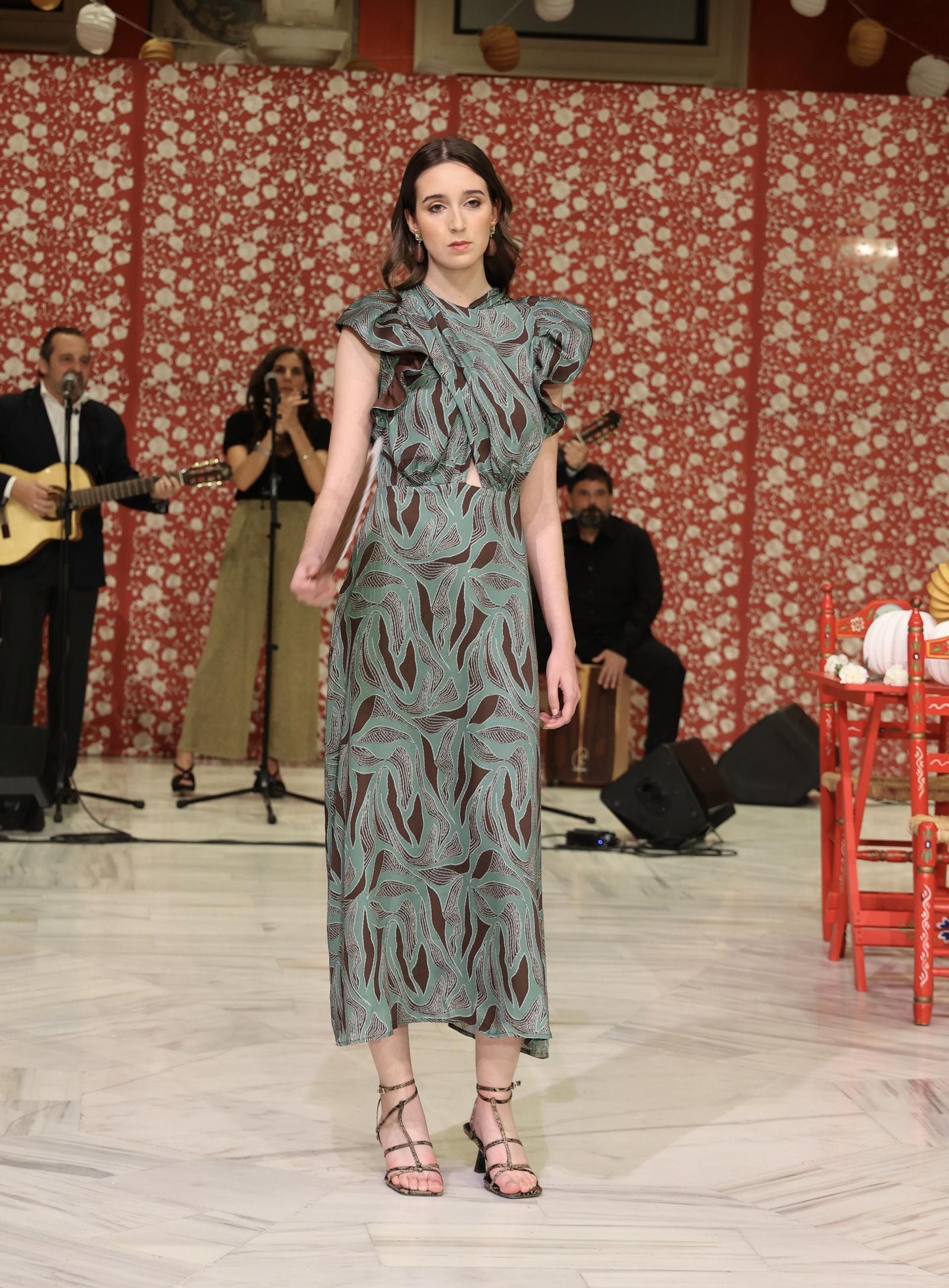 Desfile moda andaluza "Cajasol de moda"