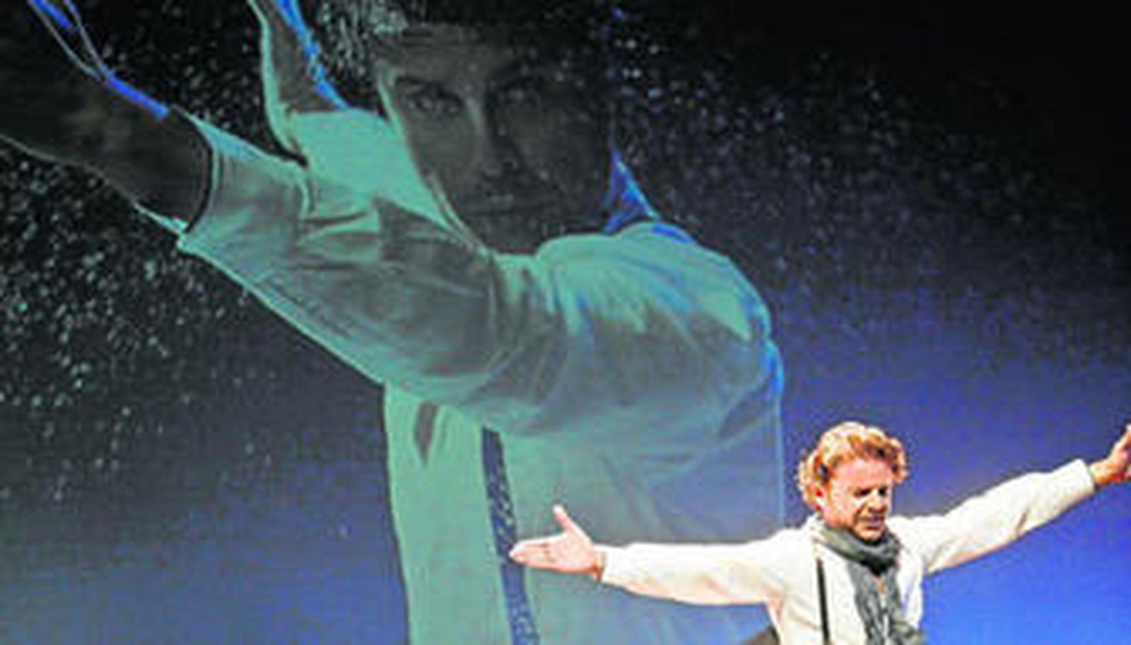 El bailaor Juan Andrés Maya  se sube de nuevo al escenario para dirigir y protagonizar este espectáculo.