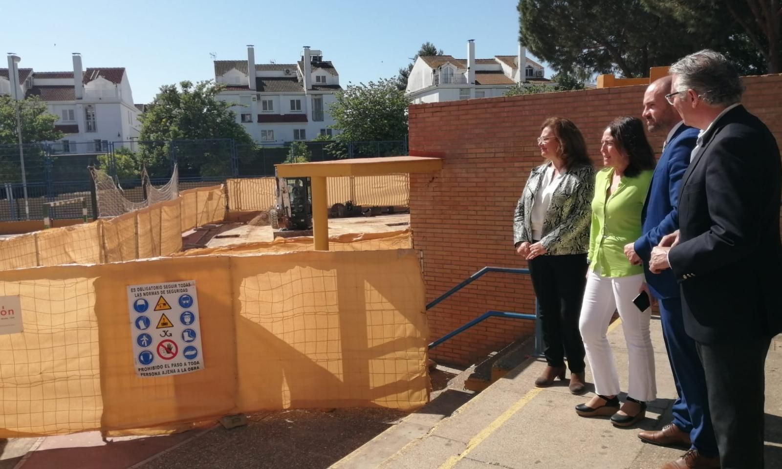 Un momento de la visita al IES Atenea de Mairena del Aljarafe.