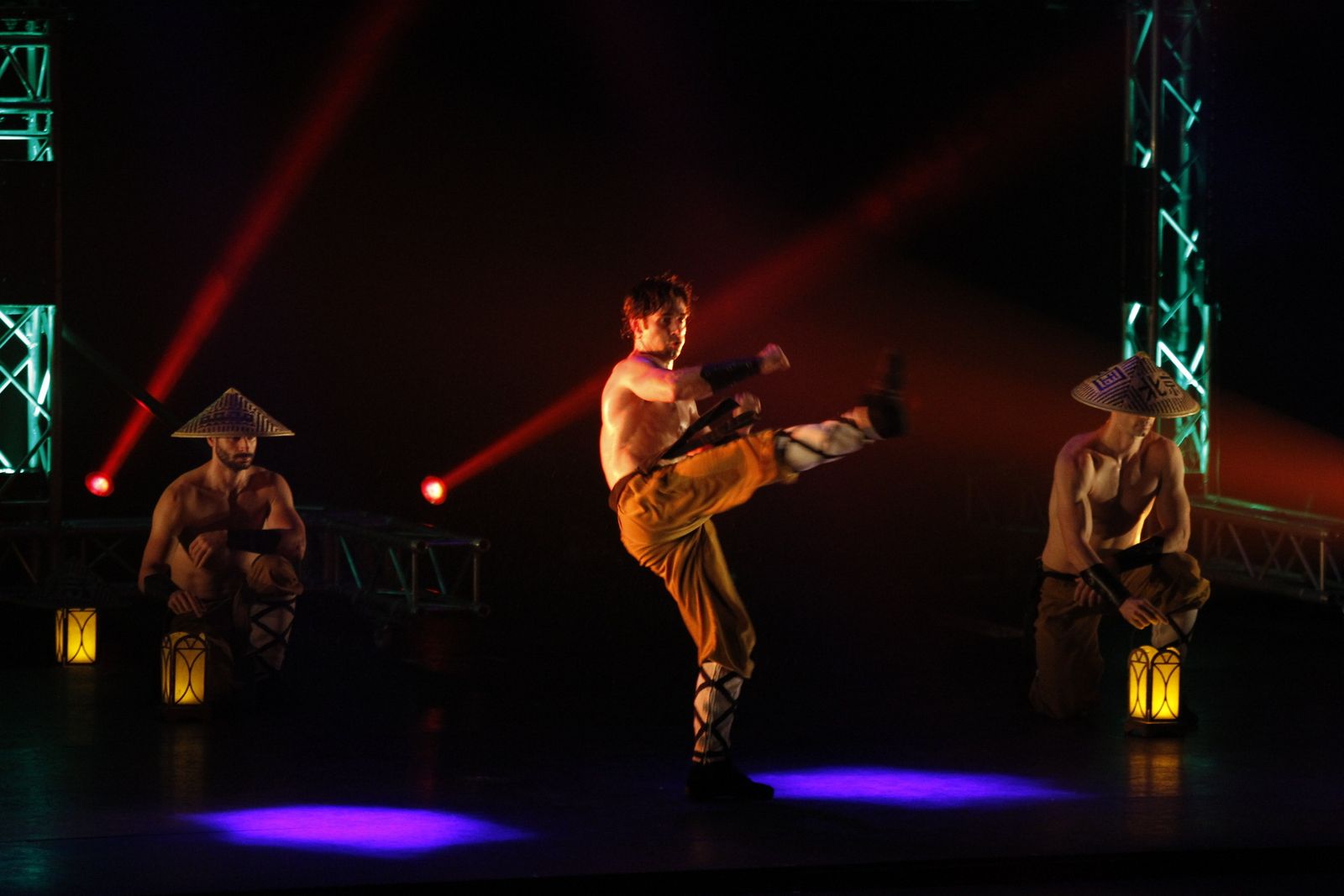 Las imágenes de la actuación del grupo Los Vivancos