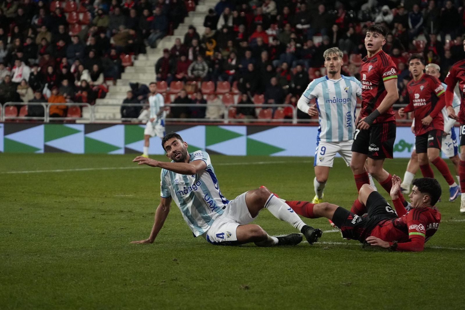 El Mirandés-Málaga CF, en fotos