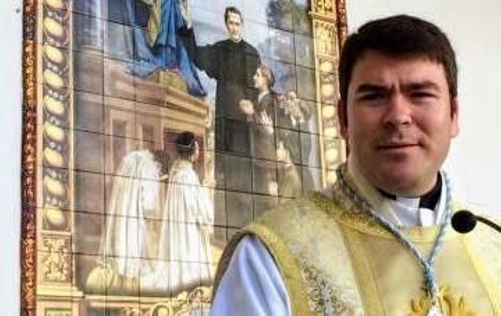 El párroco de Chipiona, Antonio Luis Sánchez.