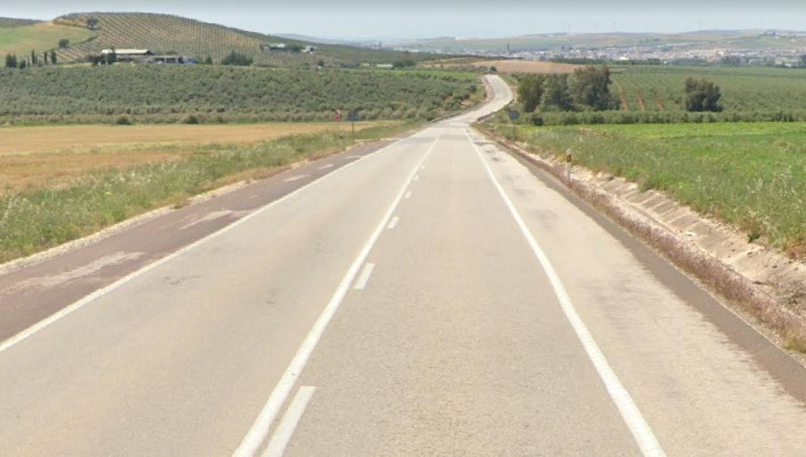 El accidente ha sido en la carretera A-8203, a la altura del kilómetro 6.