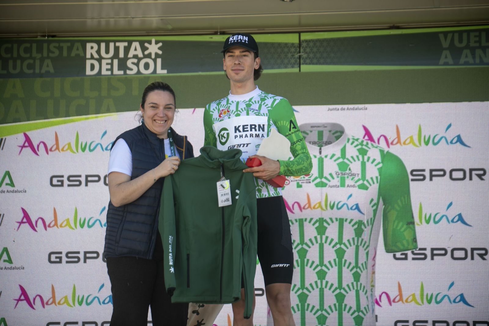 Las mejores fotos del paso de la Ruta del Sol Vuelta a Andalucía por la provincia de Córdoba