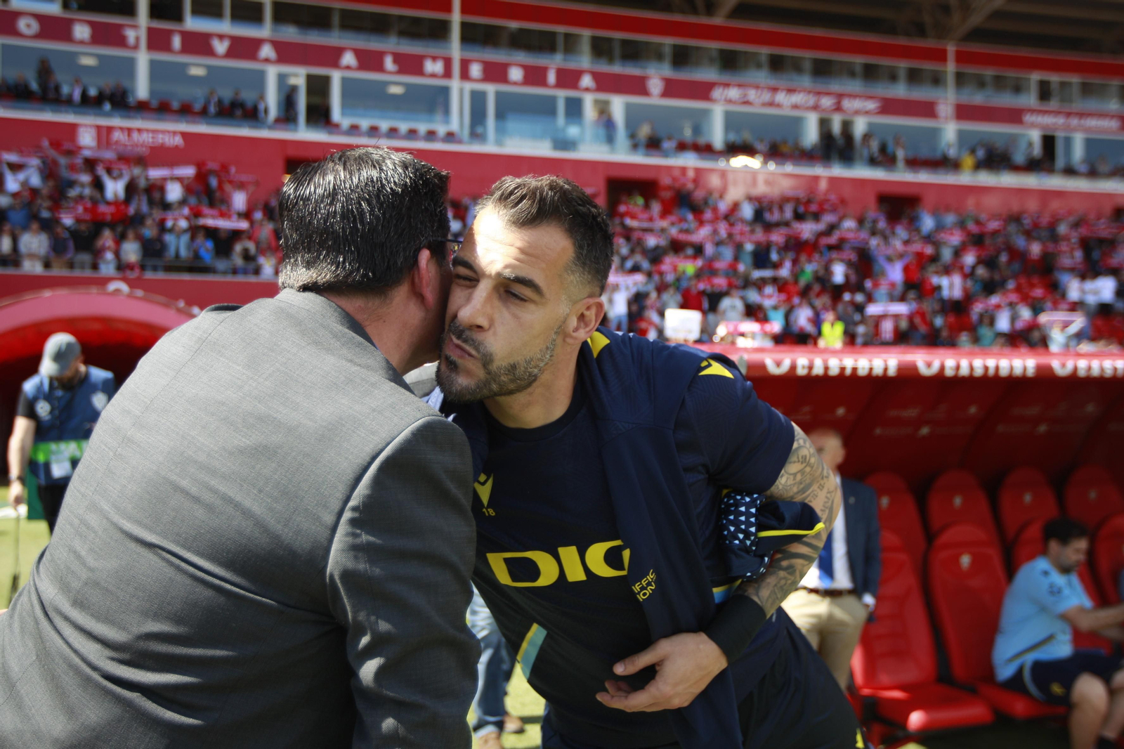 Imágenes del partido de la Liga Santander U.D. Almería-Cádiz C.F.