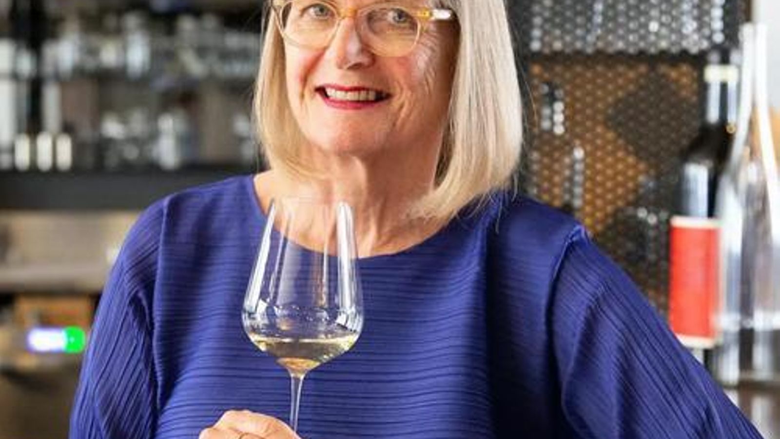Jancis Robinson. Jancis Robinson.