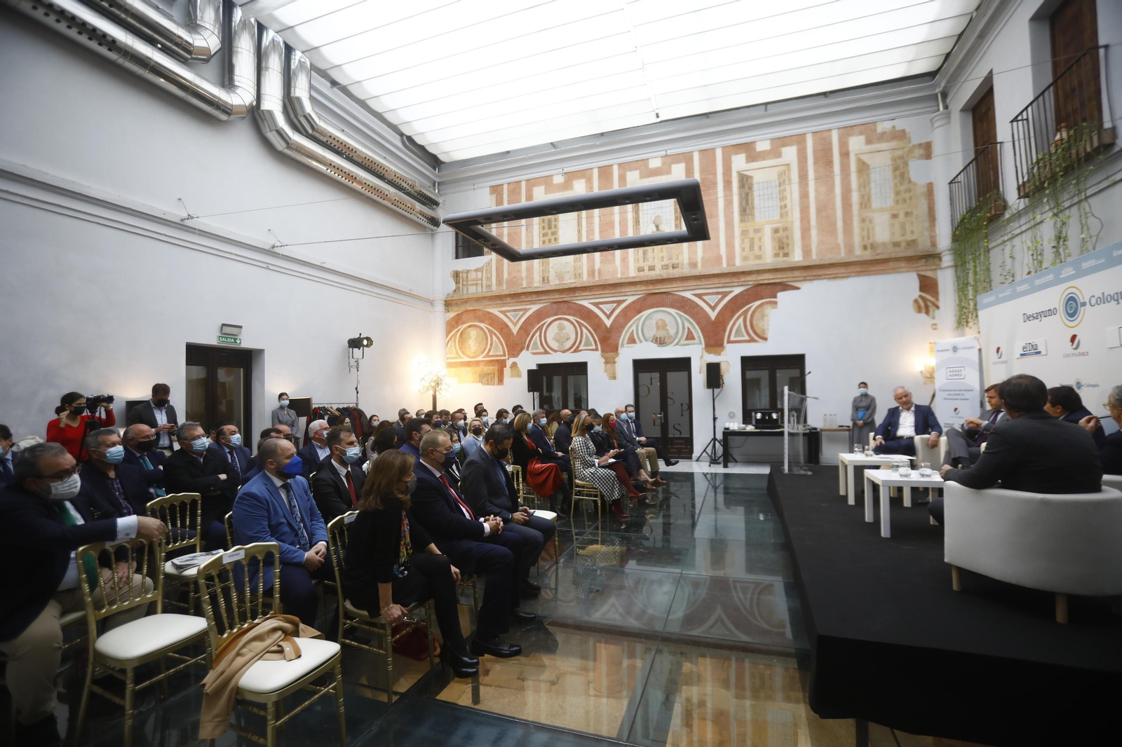 Fografías del desayuno coloquio de Grupo Joly: El urbanismo dos años después del covid