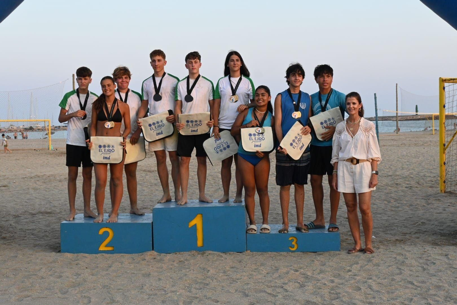 Algunos de los ganadores de la competición realizada en Almerimar.