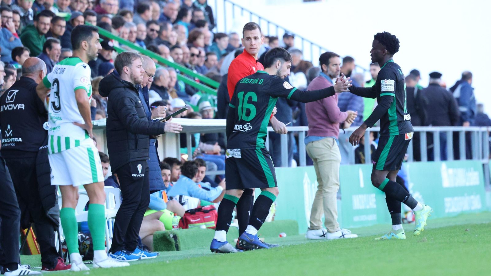 Christian Delgado entra por Adilson Mendes en el Atlético Sanluqueño - Córdoba CF. Christian Delgado entra por Adilson Mendes en el Atlético Sanluqueño - Córdoba CF.