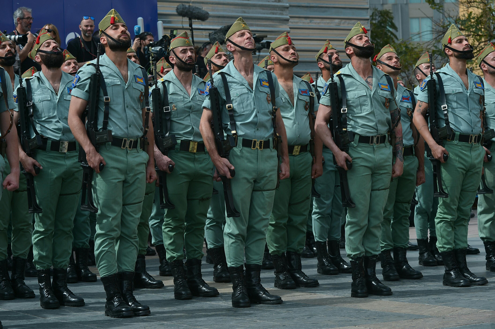 El desembarco de la Legión y el traslado del Cristo de Mena