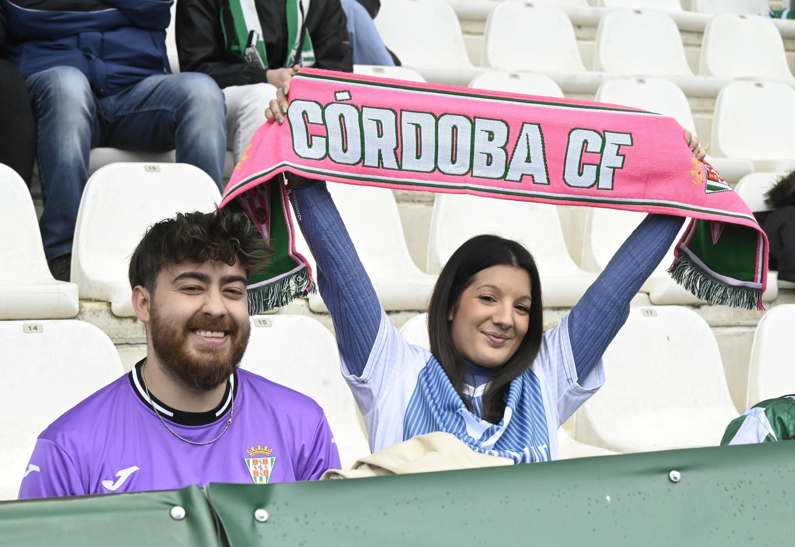El imponente ambiente de El Arcángel para el Córdoba CF - Granada
