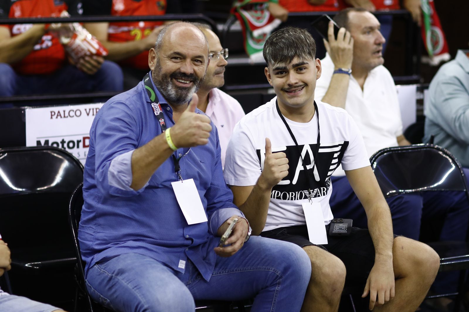 Encuéntrate en las gradas del Palacio de Deportes