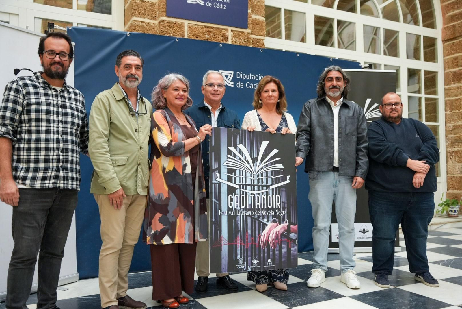 Presentación del festival en el Palacio Provincial.