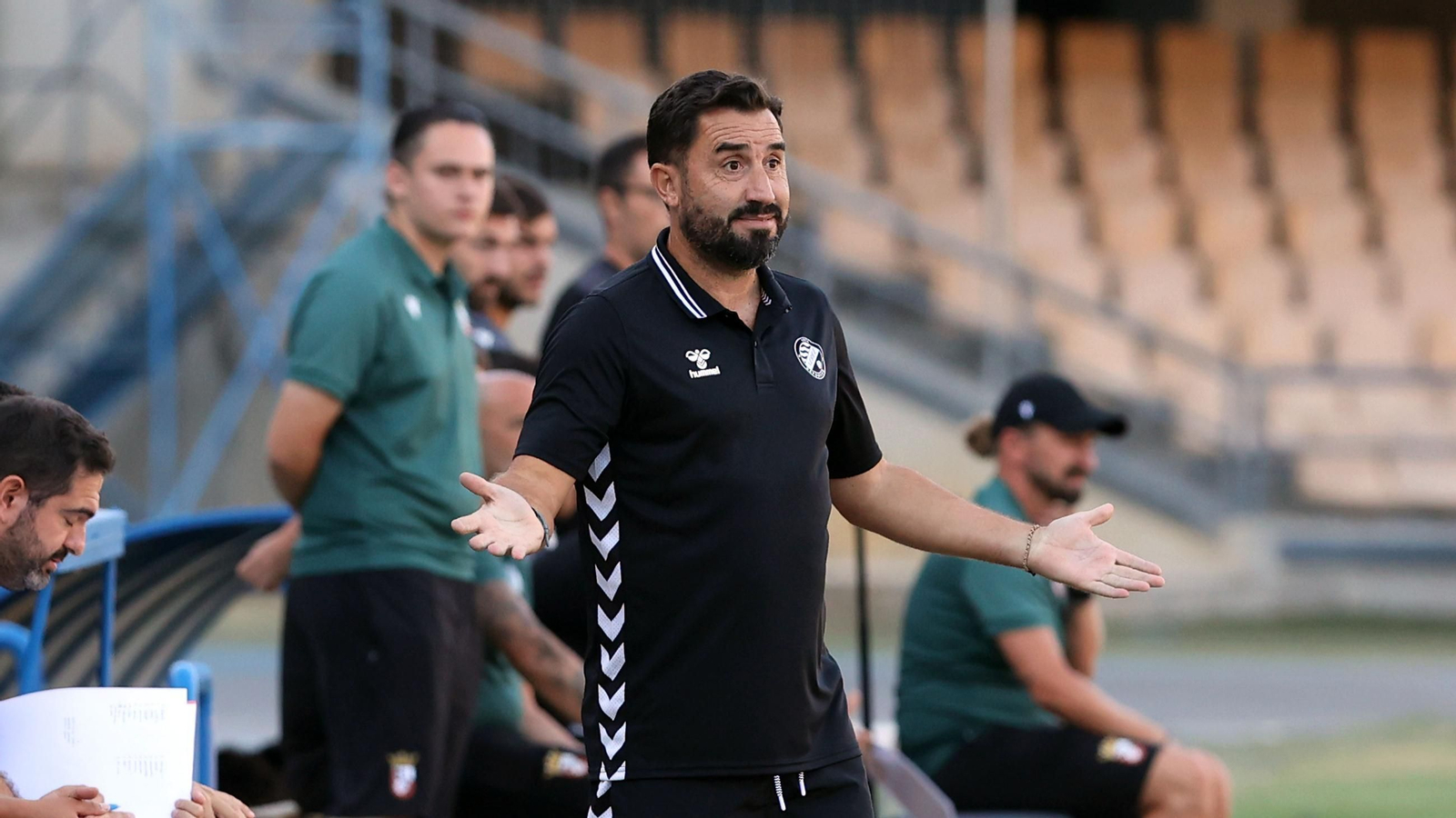 Imágenes del amistoso entre el Xerez DFC y el Ceuta B en Chapín