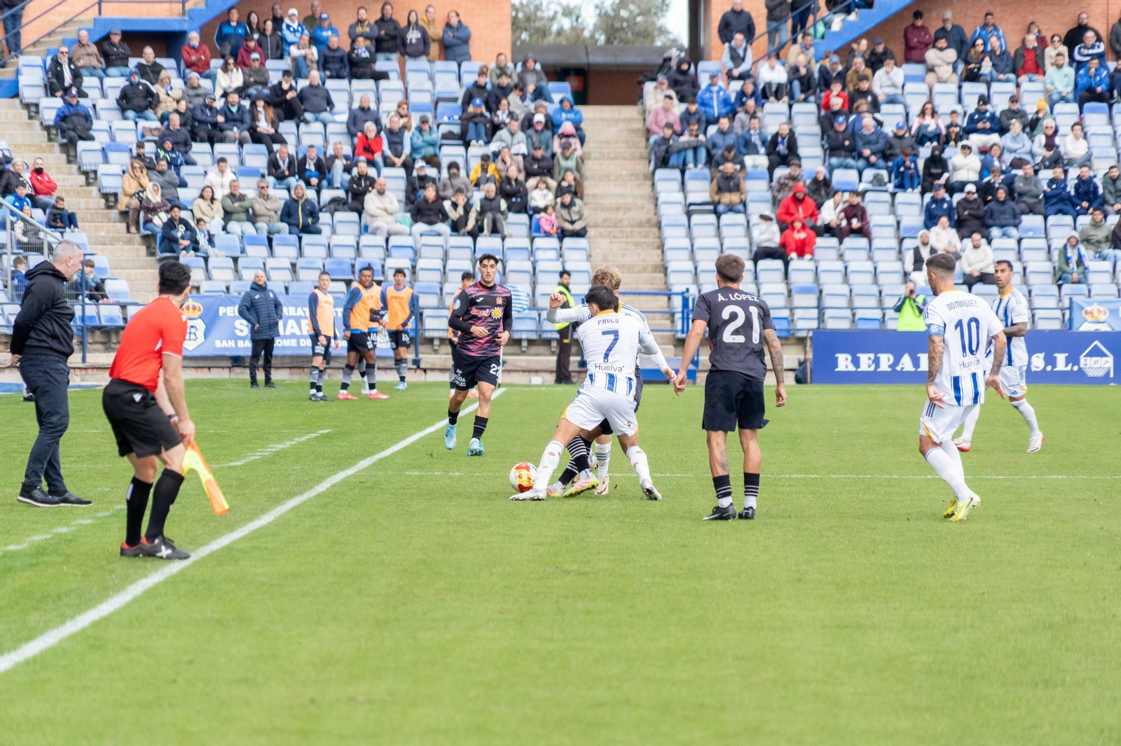 Las mejores imágenes del partido Recreativo de Huelva-Águilas